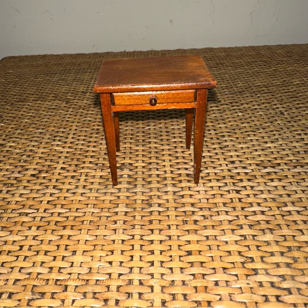VTG Miniature Dollhouse MCM Wood Walnut Square Side Desk Table Drawer Furniture